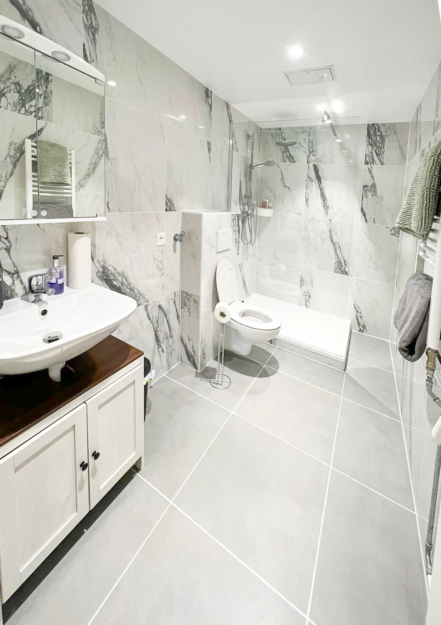 Appartement meublé à louer - Photo 2 sur 2