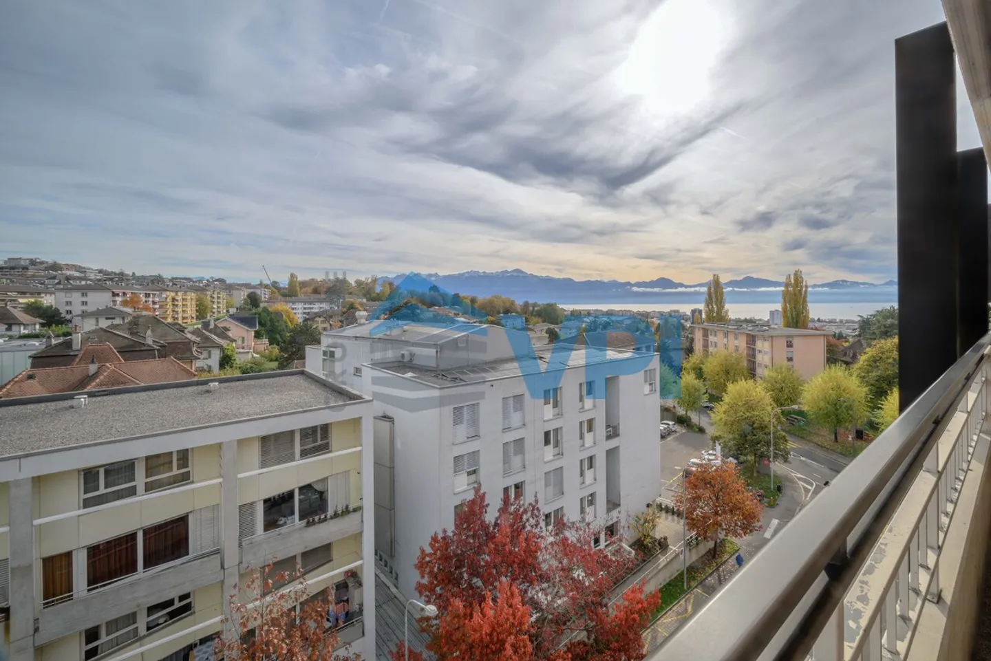 Appartement avec 2,5 pièces et cuisine séparée - Photo 1 sur 8