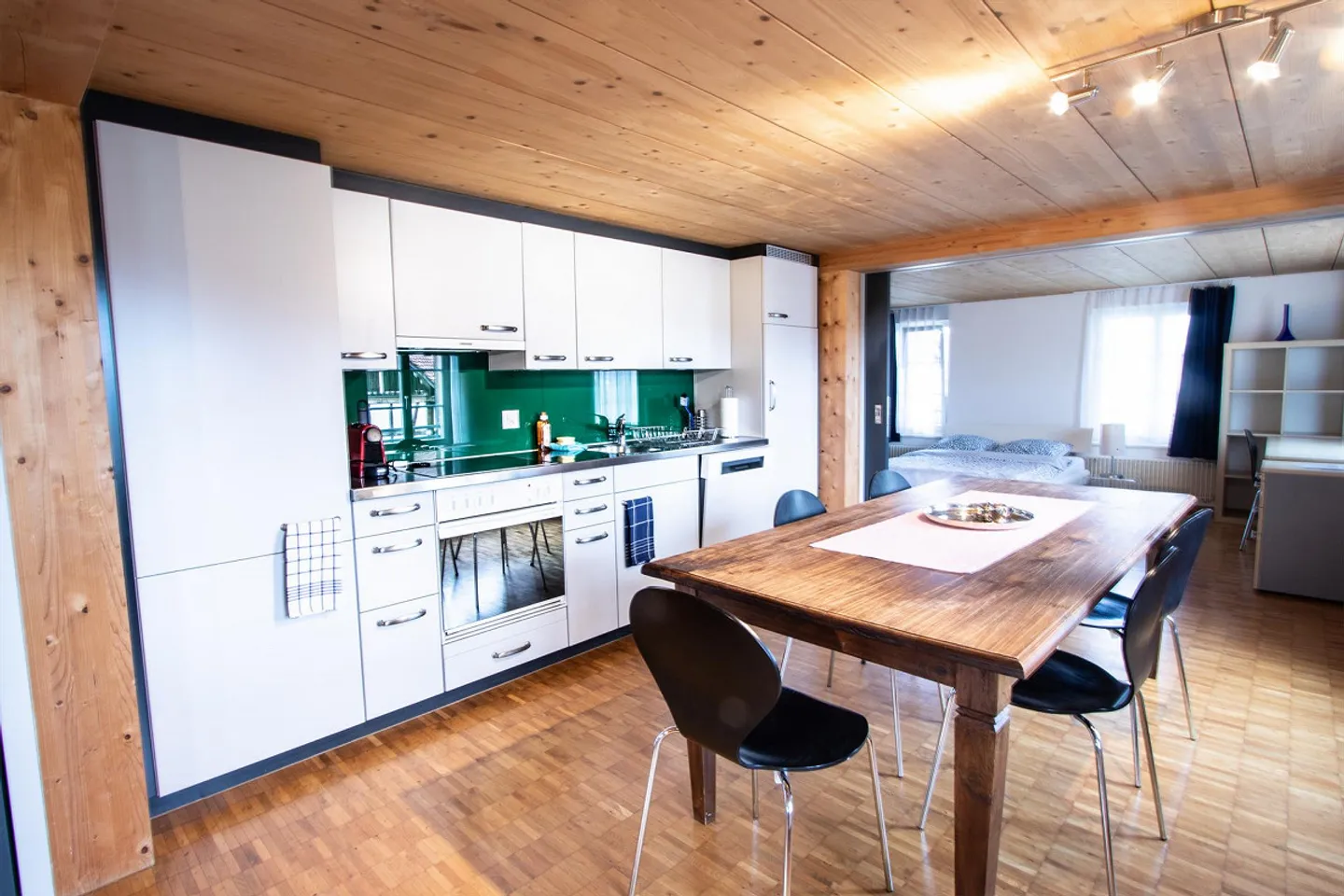 Appartement de 3,5 pièces à louer dans un emplacement central - Photo 3 sur 3