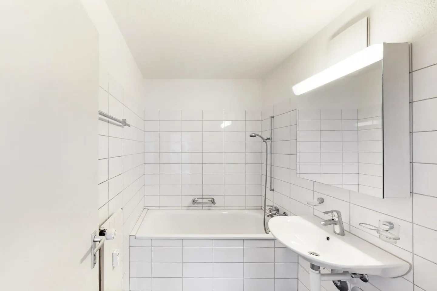 Appartement 2.5 pièces ensoleillé - Photo 12 sur 13