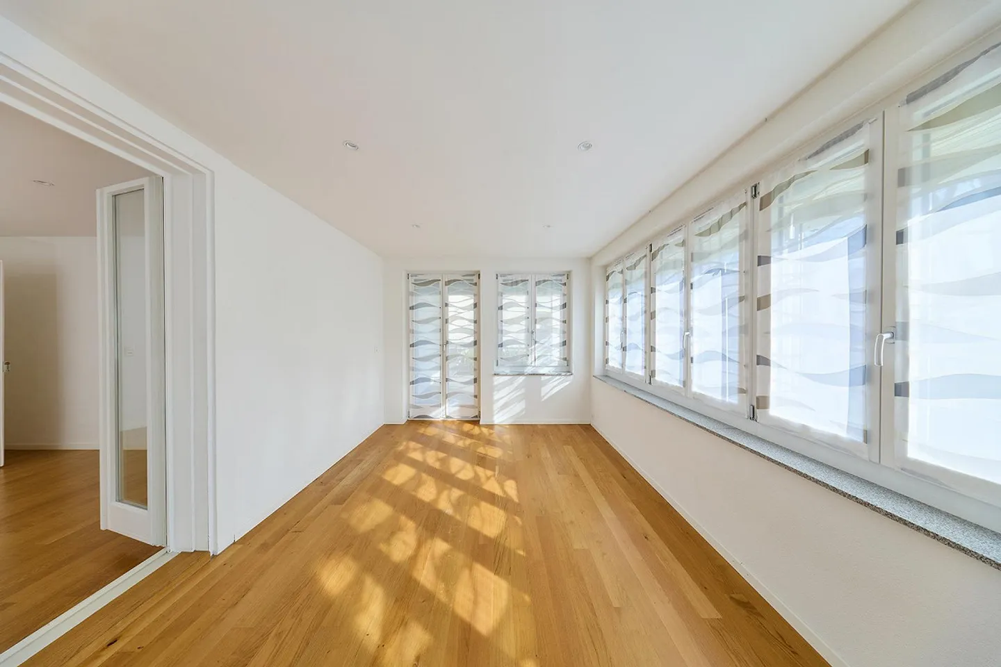 Bella appartamento di 3½ stanze con giardino privato nel cuore di Ostermundigen - Foto 12 di 18