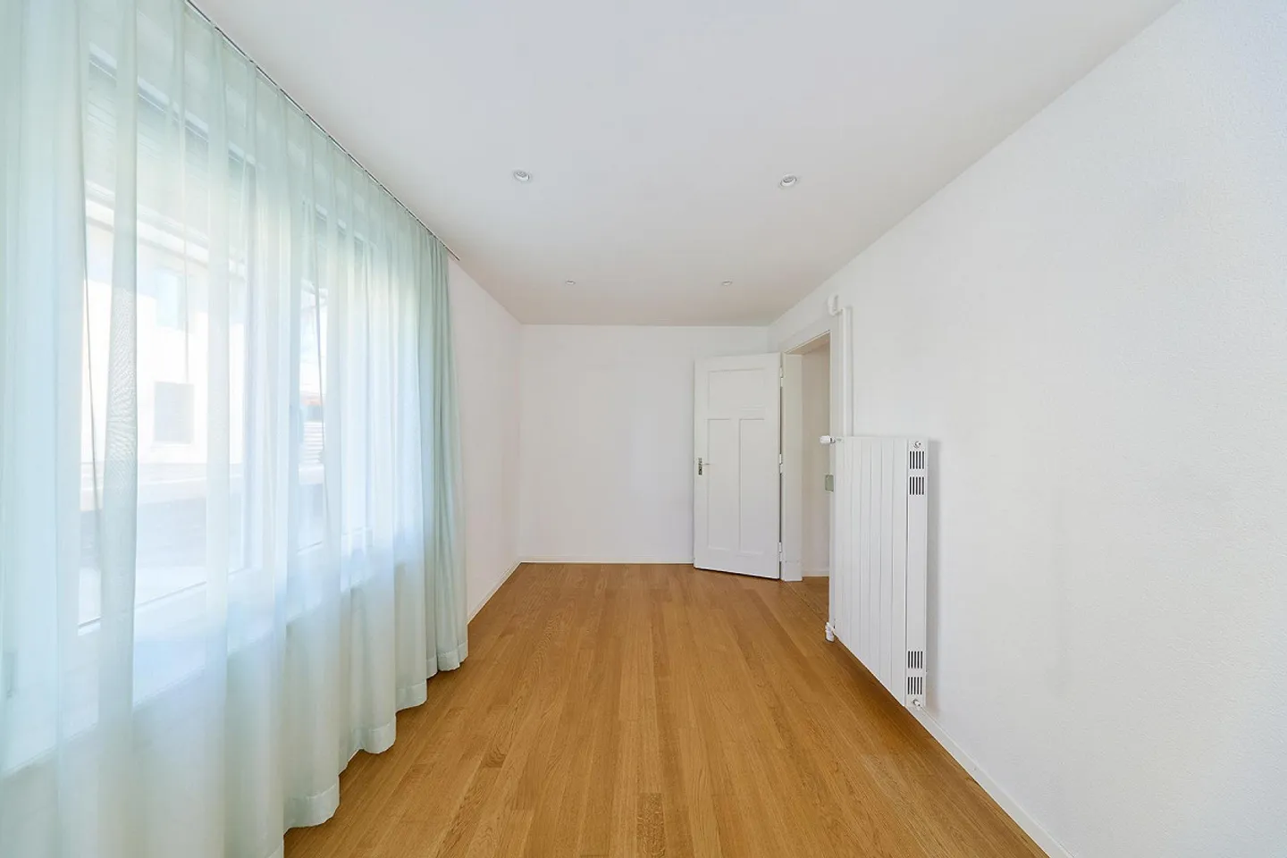 Bella appartamento di 3½ stanze con giardino privato nel cuore di Ostermundigen - Foto 9 di 18