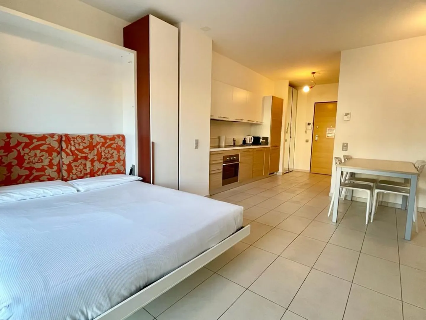 Eingerichtetes Studio in Lugano - Foto 2 von 18