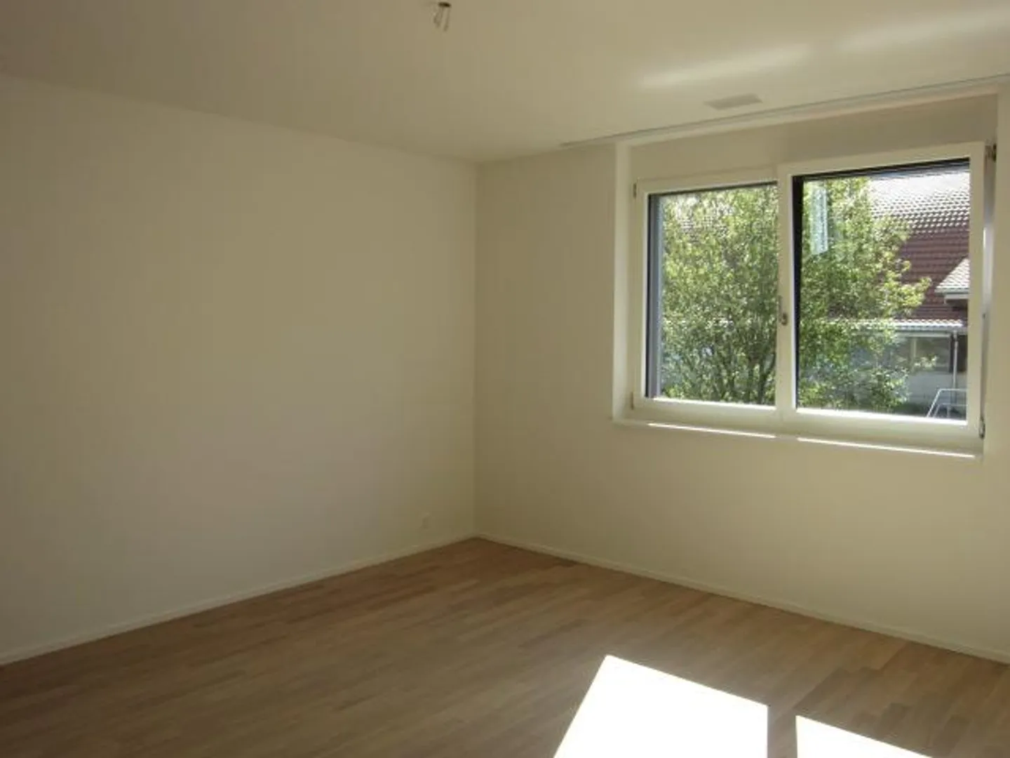 Modernes Apartment mit Seesicht - Foto 4 von 5