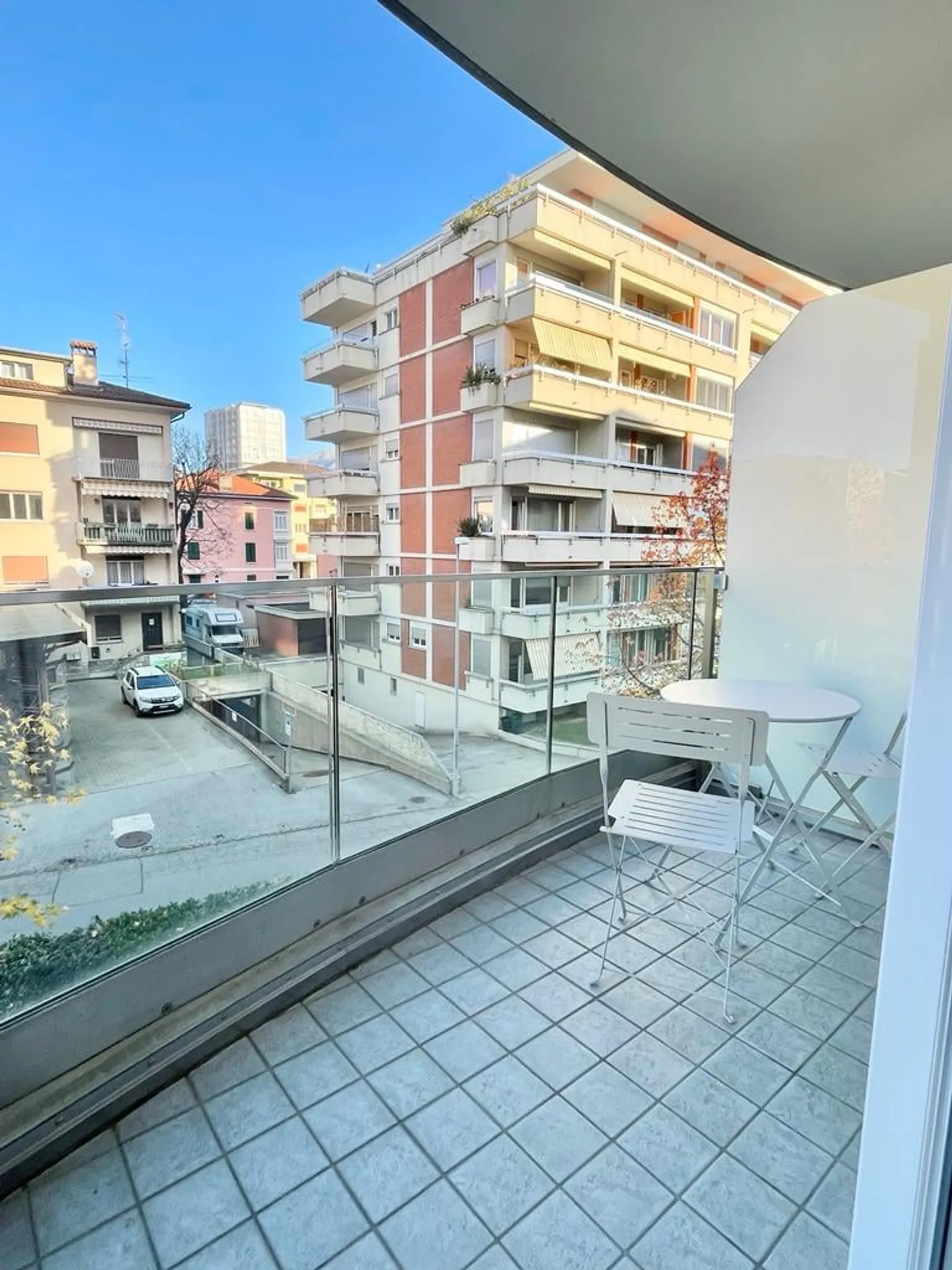 Eingerichtetes Studio in Lugano - Foto 1 von 18