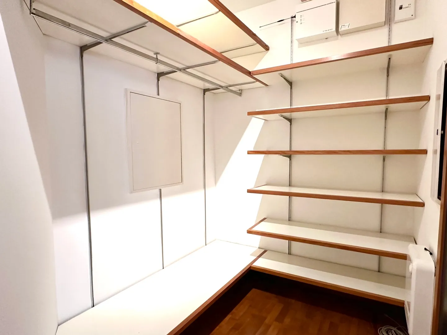 Elegante Residenza Familiare 4.5 Zimmer con Moderni Comfort - Foto 7 di 11