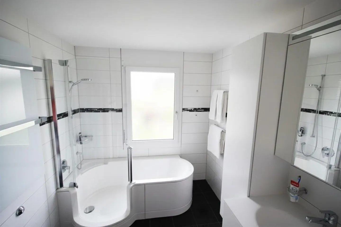 Geräumige 4.5 Zimmer Wohnung - Foto 7 von 14