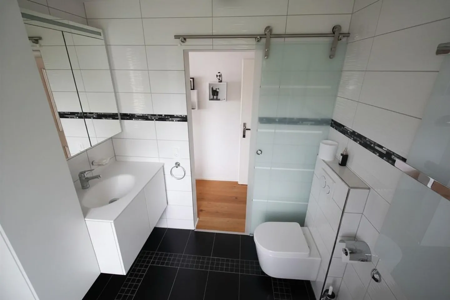 Geräumige 4.5 Zimmer Wohnung - Foto 9 von 14