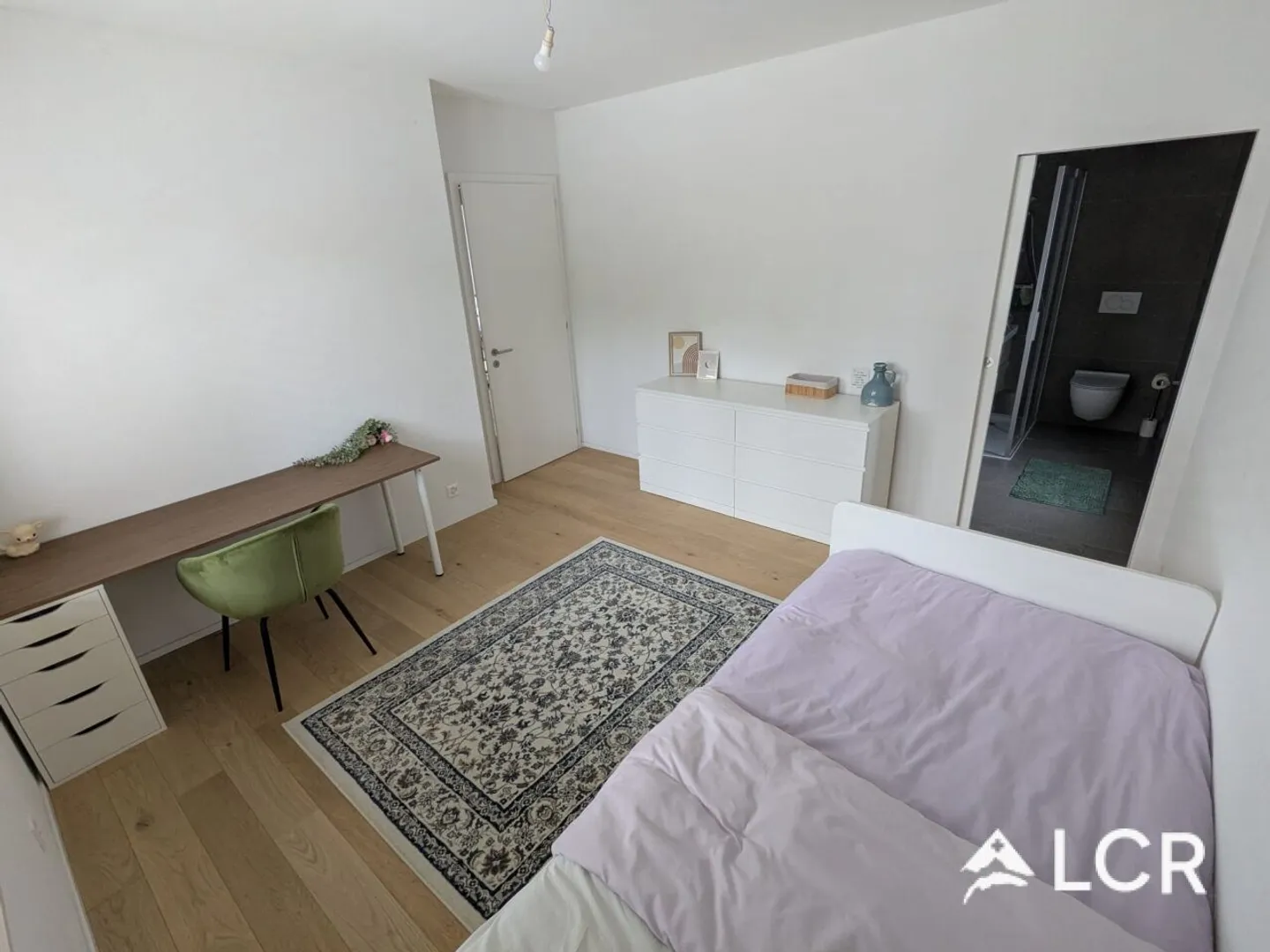 Wunderschönes Triplex von 5.5P / 4 Schlafzimmer / 3 Badezimmer / 1 Terrasse / Südausrichtung - Foto 9 von 13