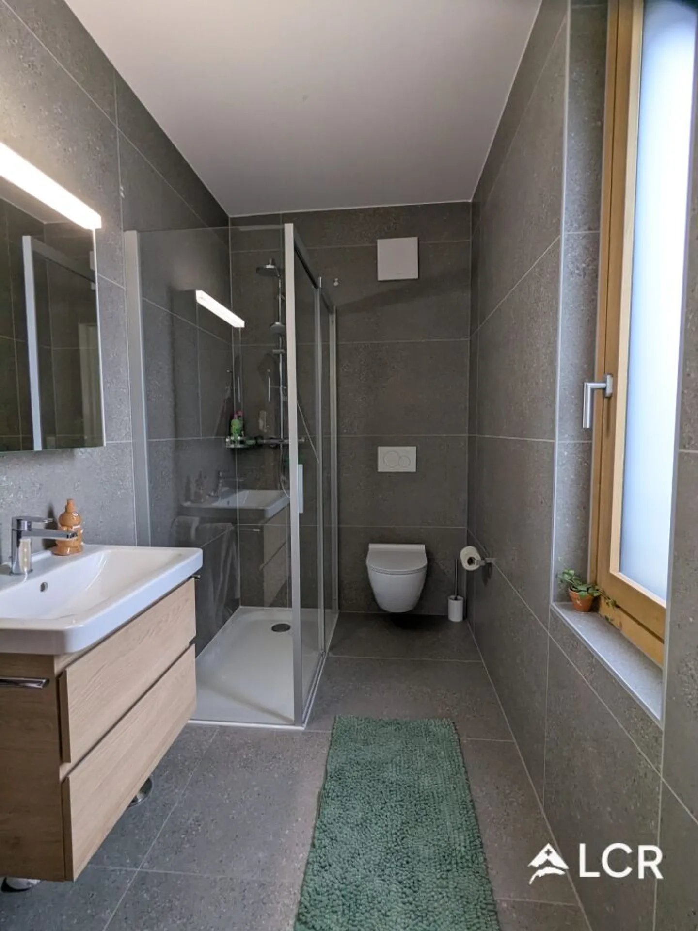 Wunderschönes Triplex von 5.5P / 4 Schlafzimmer / 3 Badezimmer / 1 Terrasse / Südausrichtung - Foto 12 von 13
