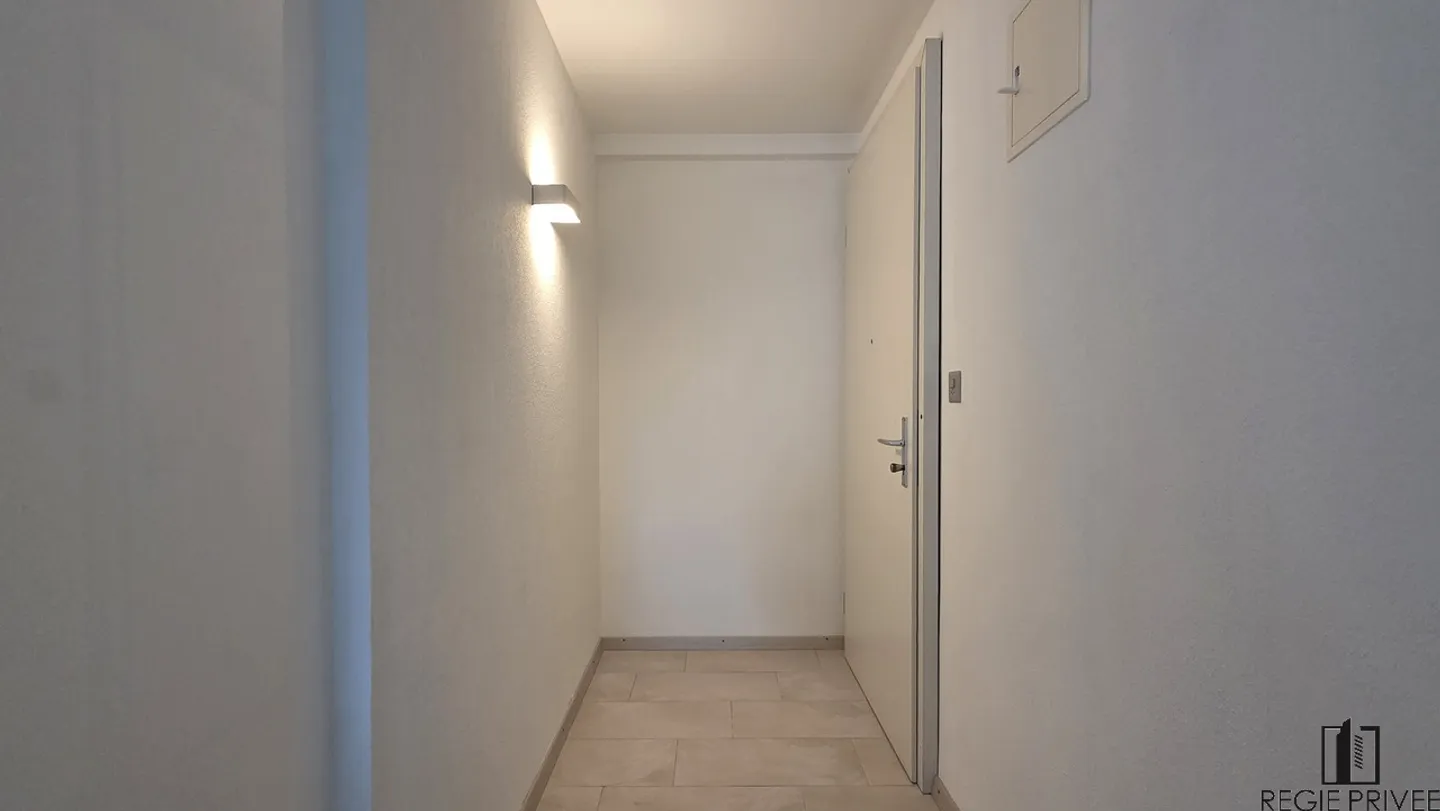 Studio with independent entrance and terrace area - Photo 7 of 7