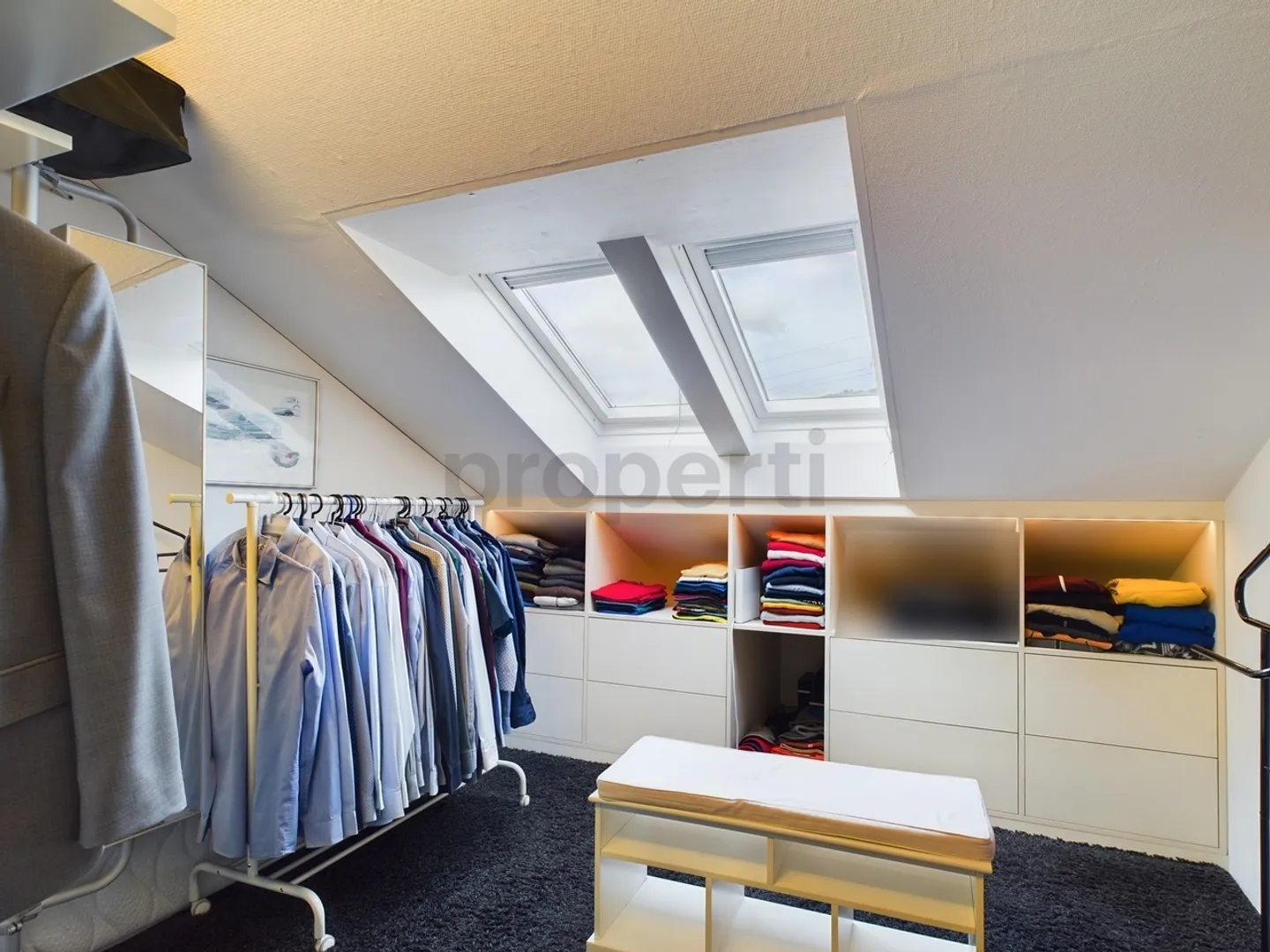 Appartamento loft unico con un'altezza impressionante e dotazioni moderne - Foto 7 di 9
