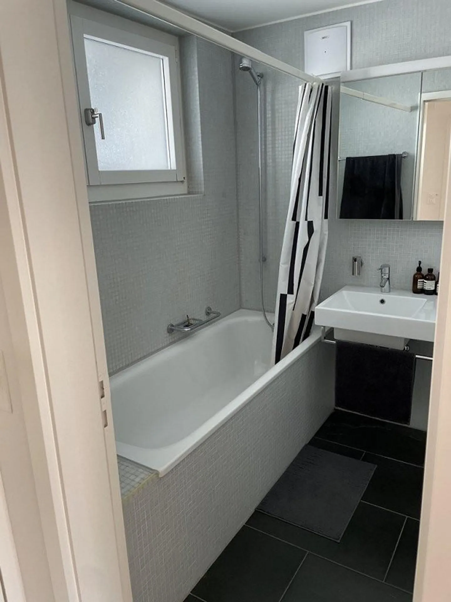 Appartamento moderno in Friesenbergstrasse 82, 8055 Zurigo - Foto 5 di 9