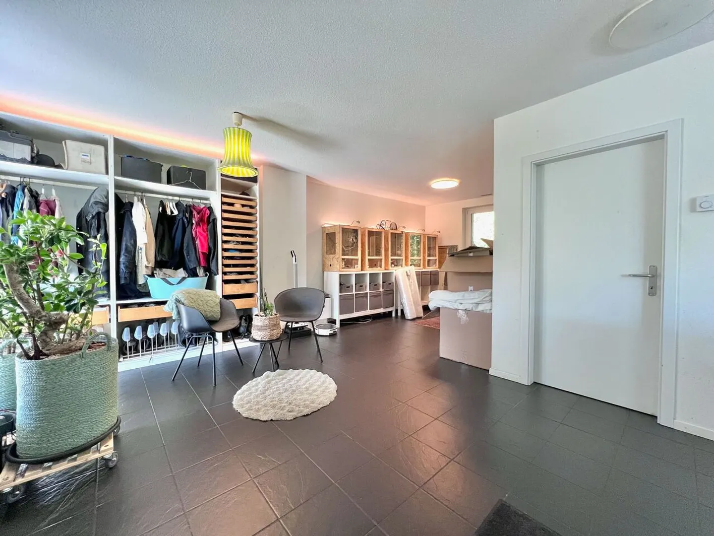 Large duplex apartment on garden level, Minergie building - Photo 9 of 14