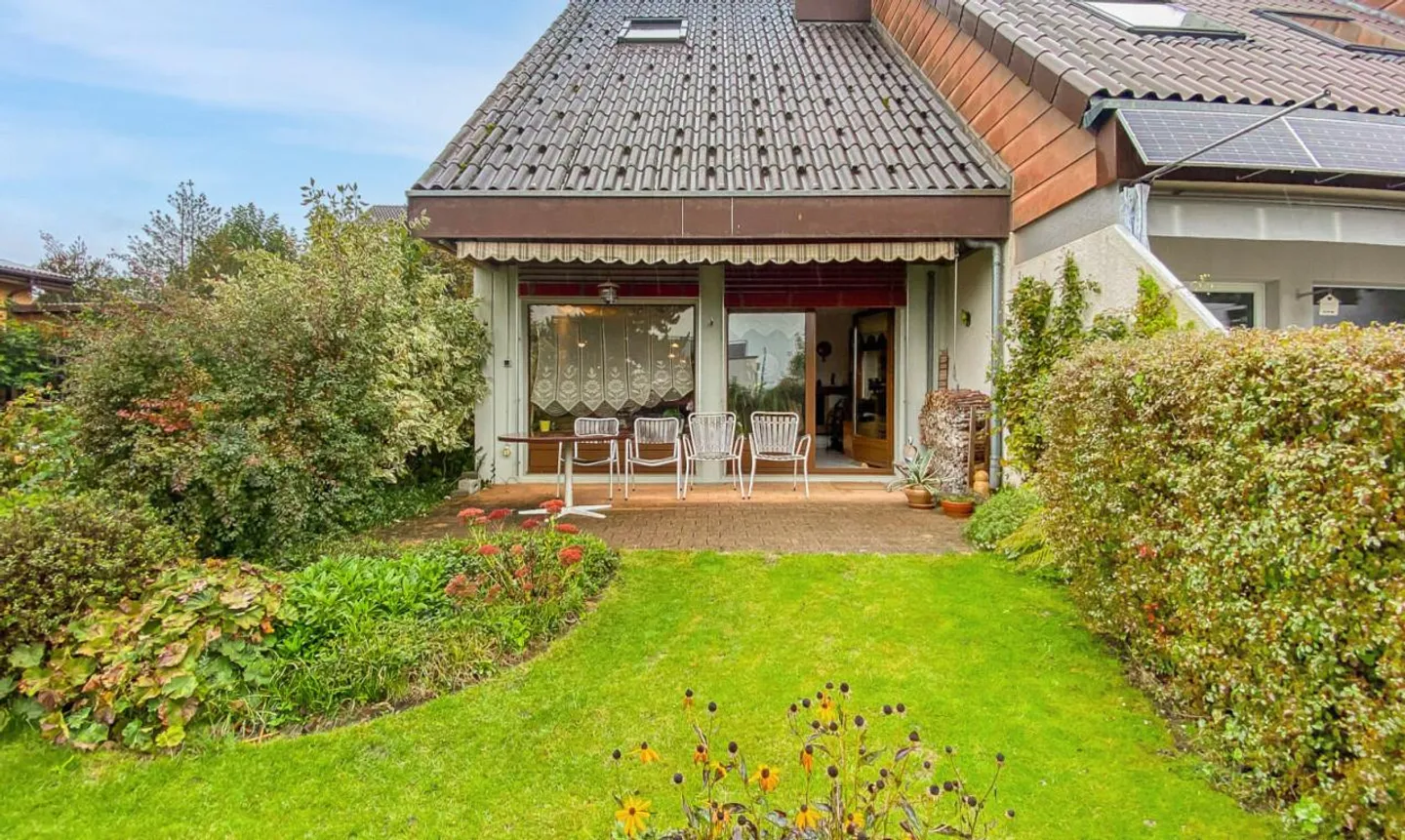 5-room end-of-terrace house with large garden - Photo 12 of 13
