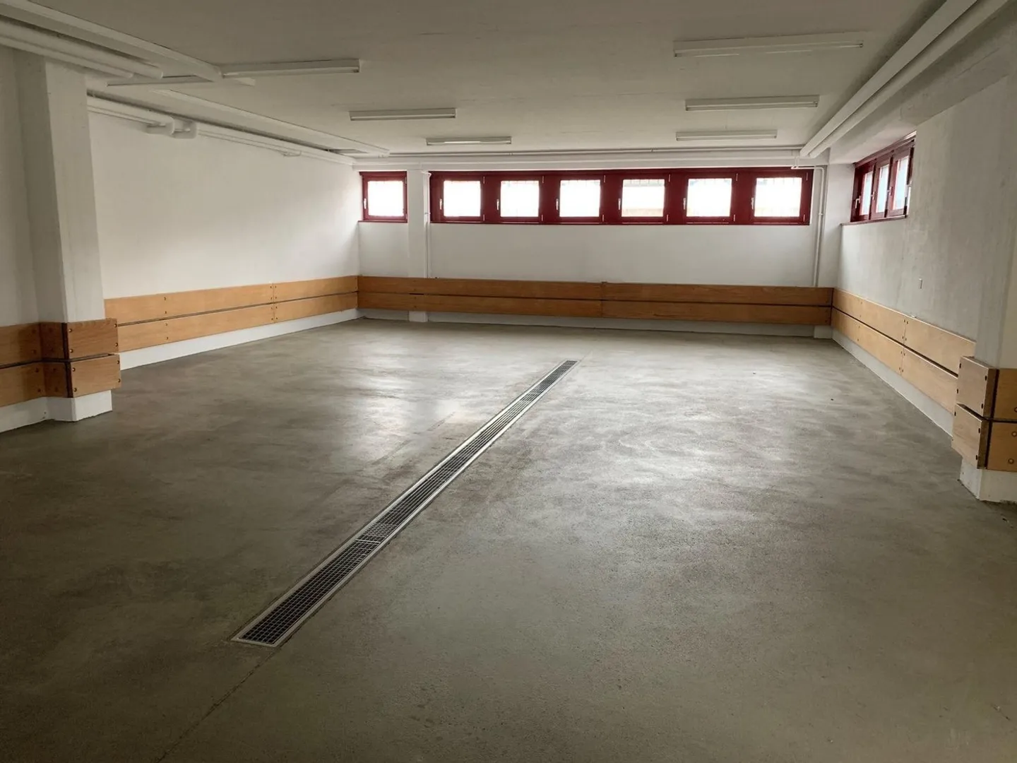 Marly, locali commerciali in affitto al piano terra - ideale per un deposito - ate - Foto 2 di 9