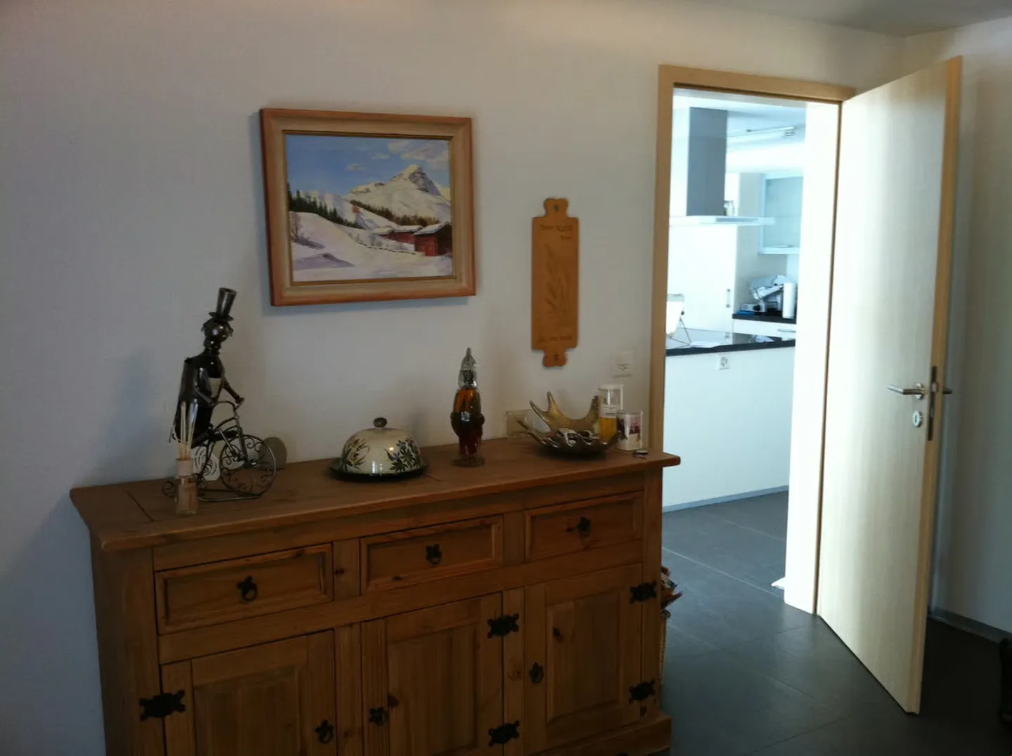 Appartement au rez-de-chaussée fraîchement rénové, deux salles de bains et charmante maison rustique - Photo 8 sur 9