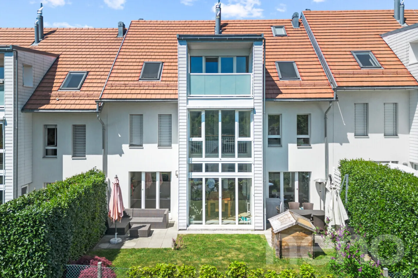 Large semi-detached house with 7.5 rooms in absolute calm in Épalinges - Photo 1 of 12