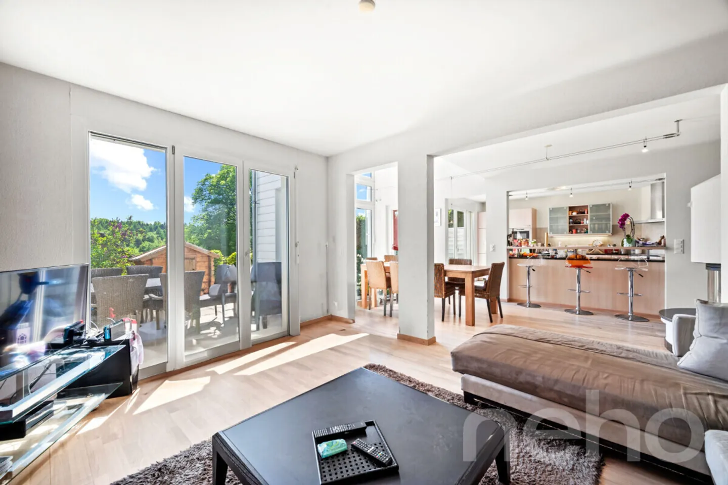 Large semi-detached house with 7.5 rooms in absolute calm in Épalinges - Photo 4 of 12