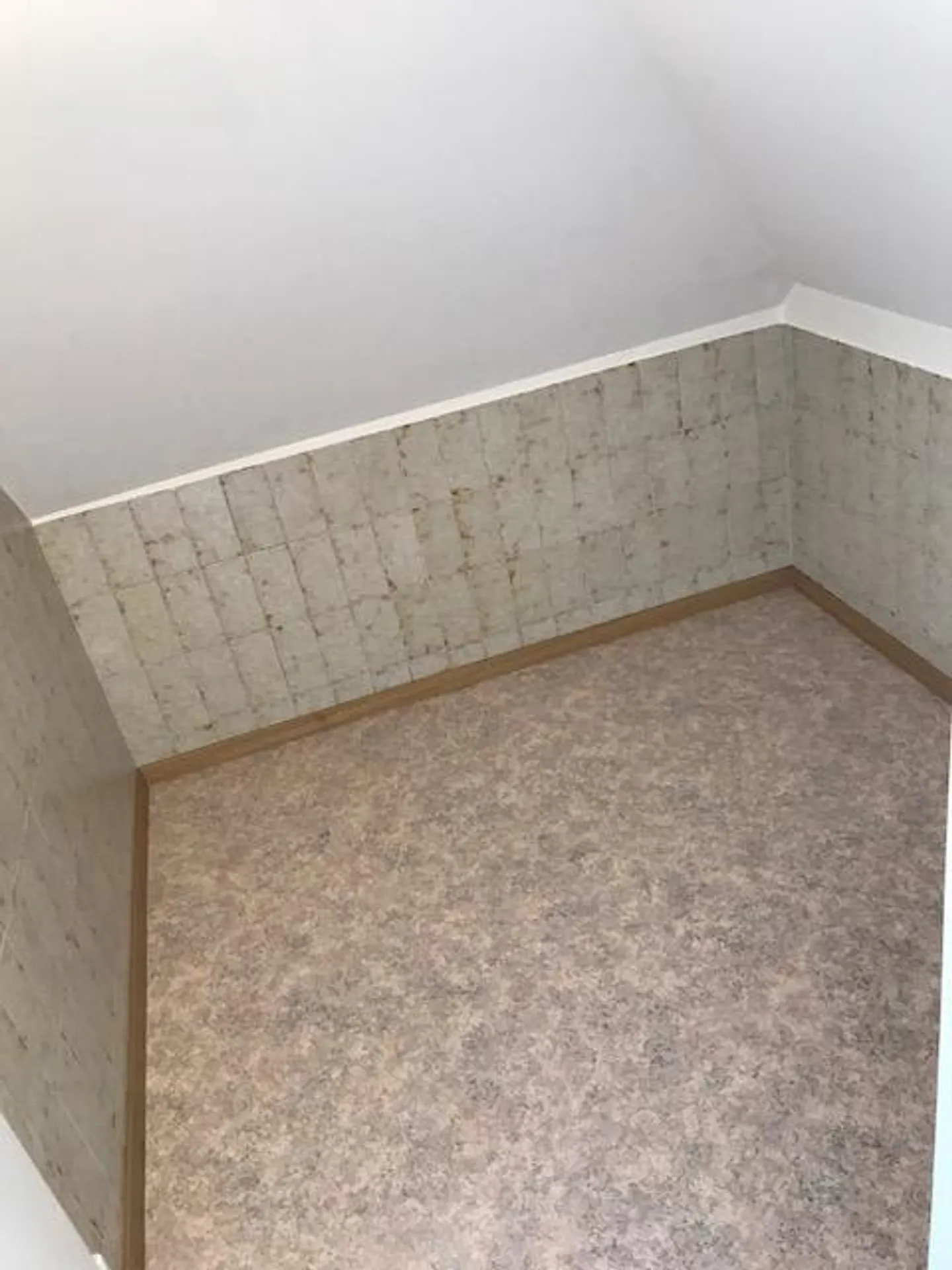 Appartamento mansardato di 2 stanze - Foto 2 di 8