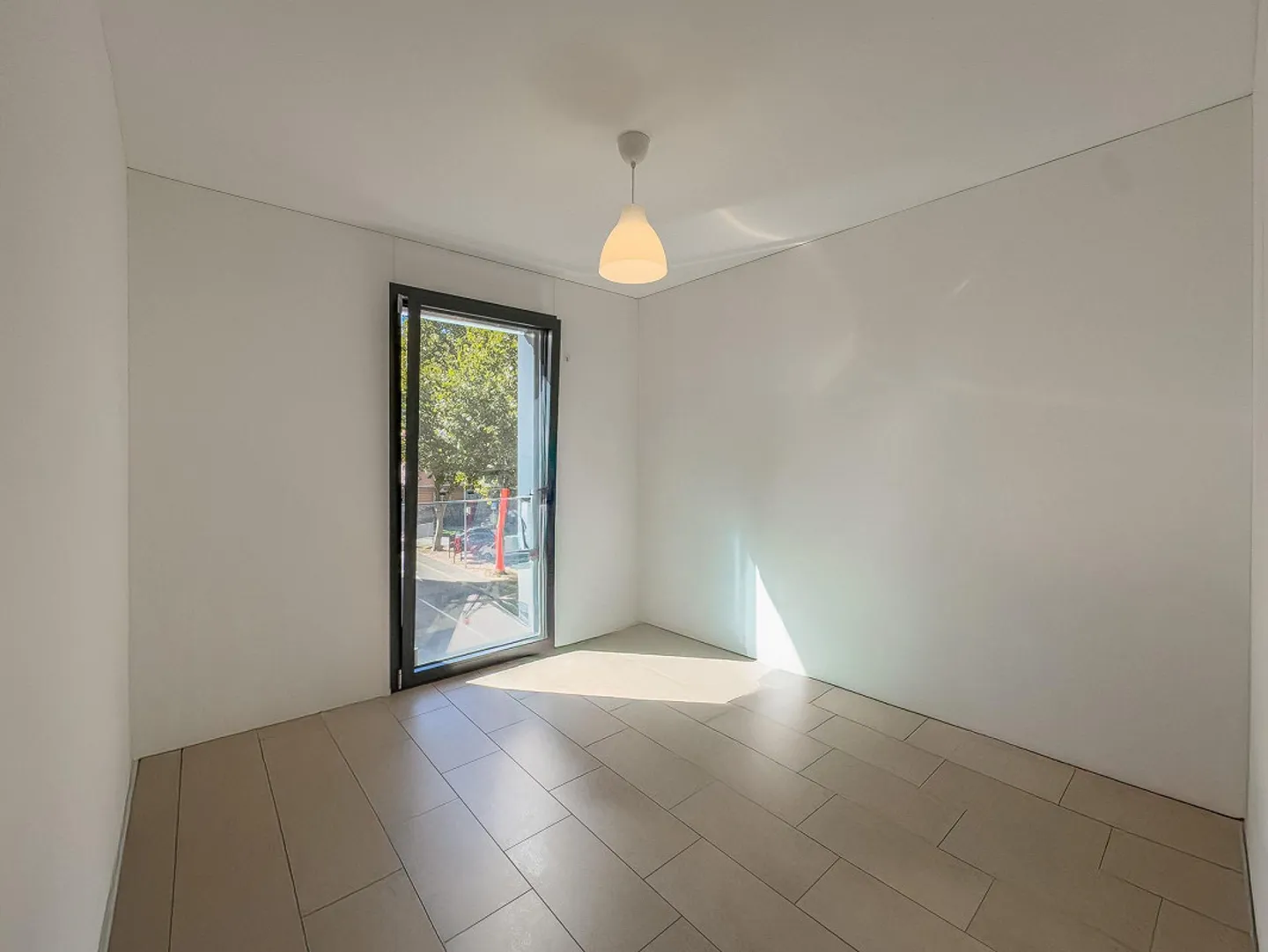 Moderno 3.5 locali con terrazza a Lugano - Foto 4 di 7