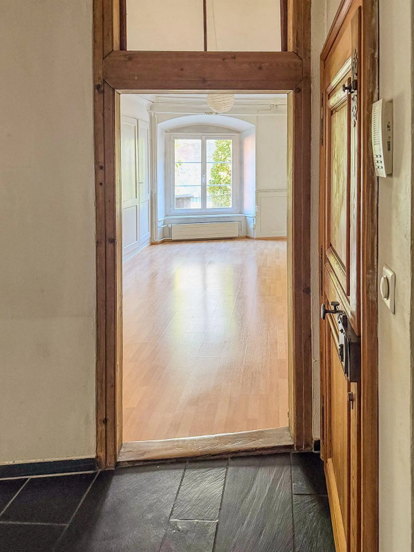 Charmante Wohnung in historischem Gebäude - Foto 7 von 16