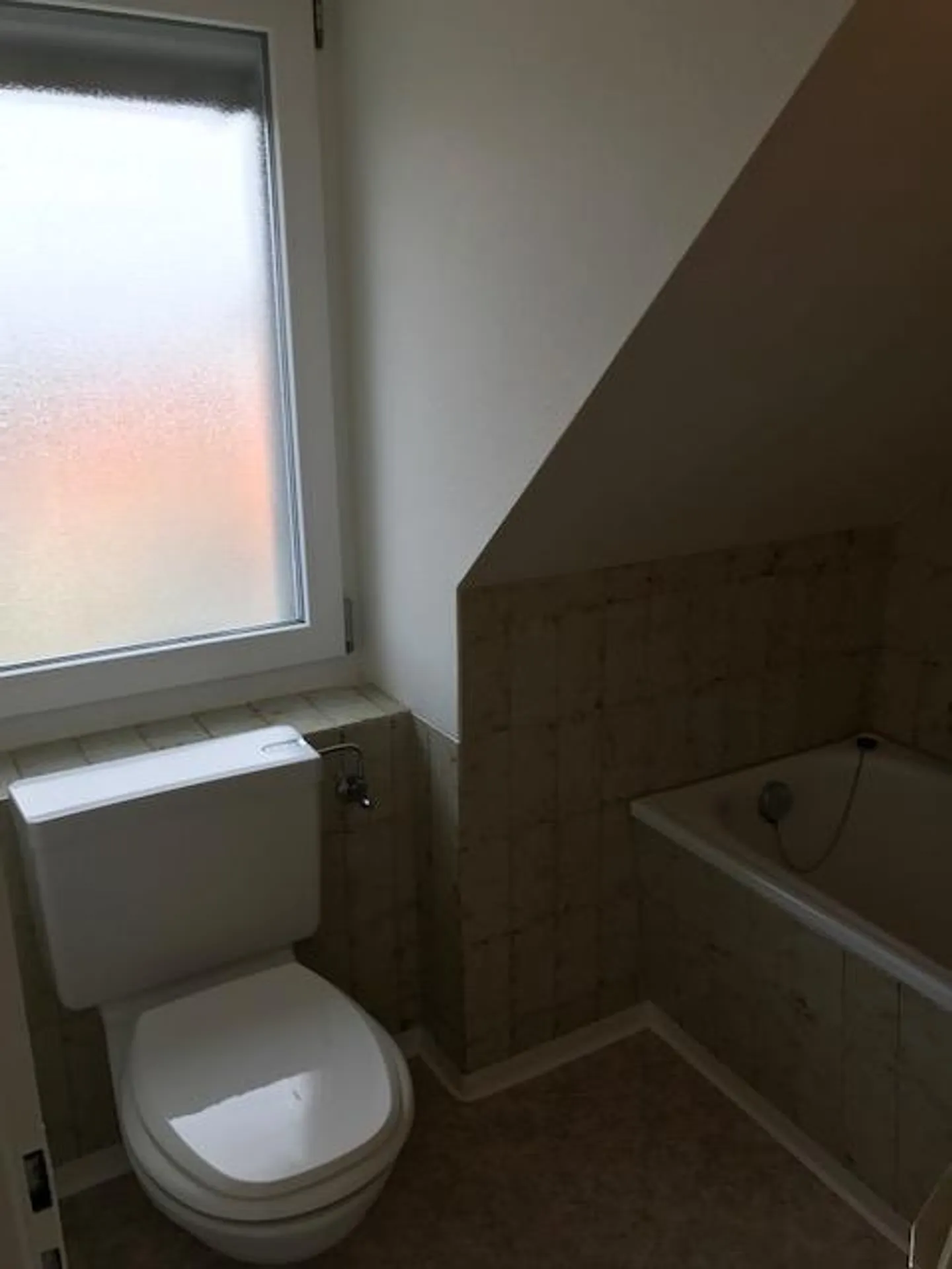 Appartamento mansardato di 2 stanze - Foto 3 di 8