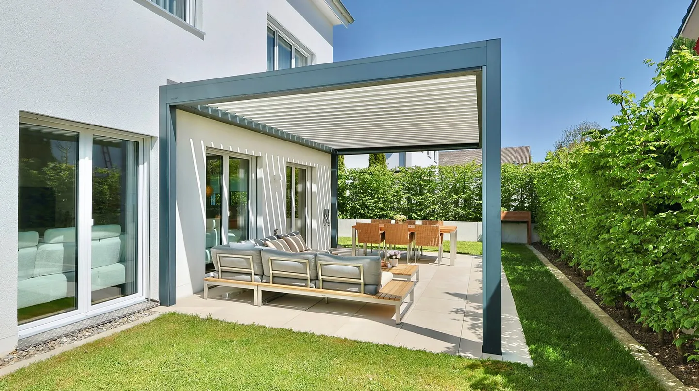Casa ben tenuta con comfort, giardino e pergola - Foto 5 di 9
