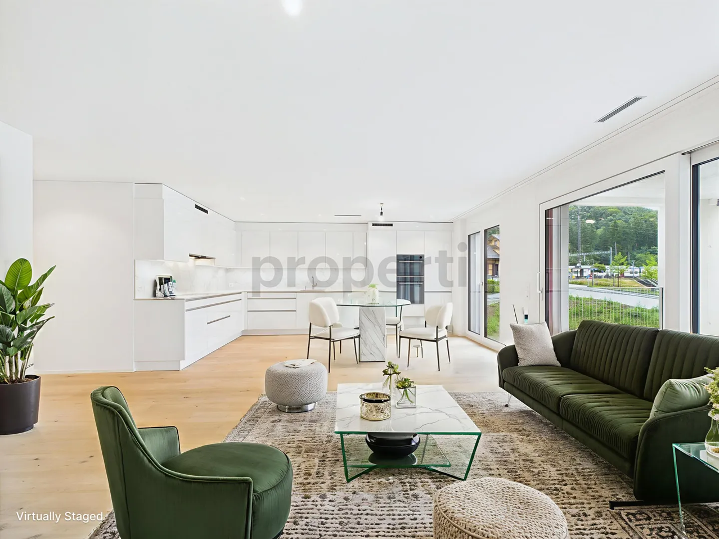 Available immediately | First occupancy 4½-room new apartment directly at the train station - Photo 1 of 13