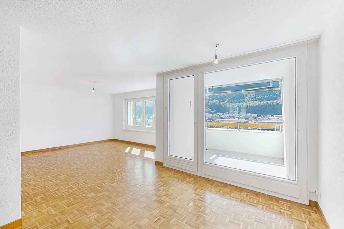 Apartment for rent - Photo 3 of 10