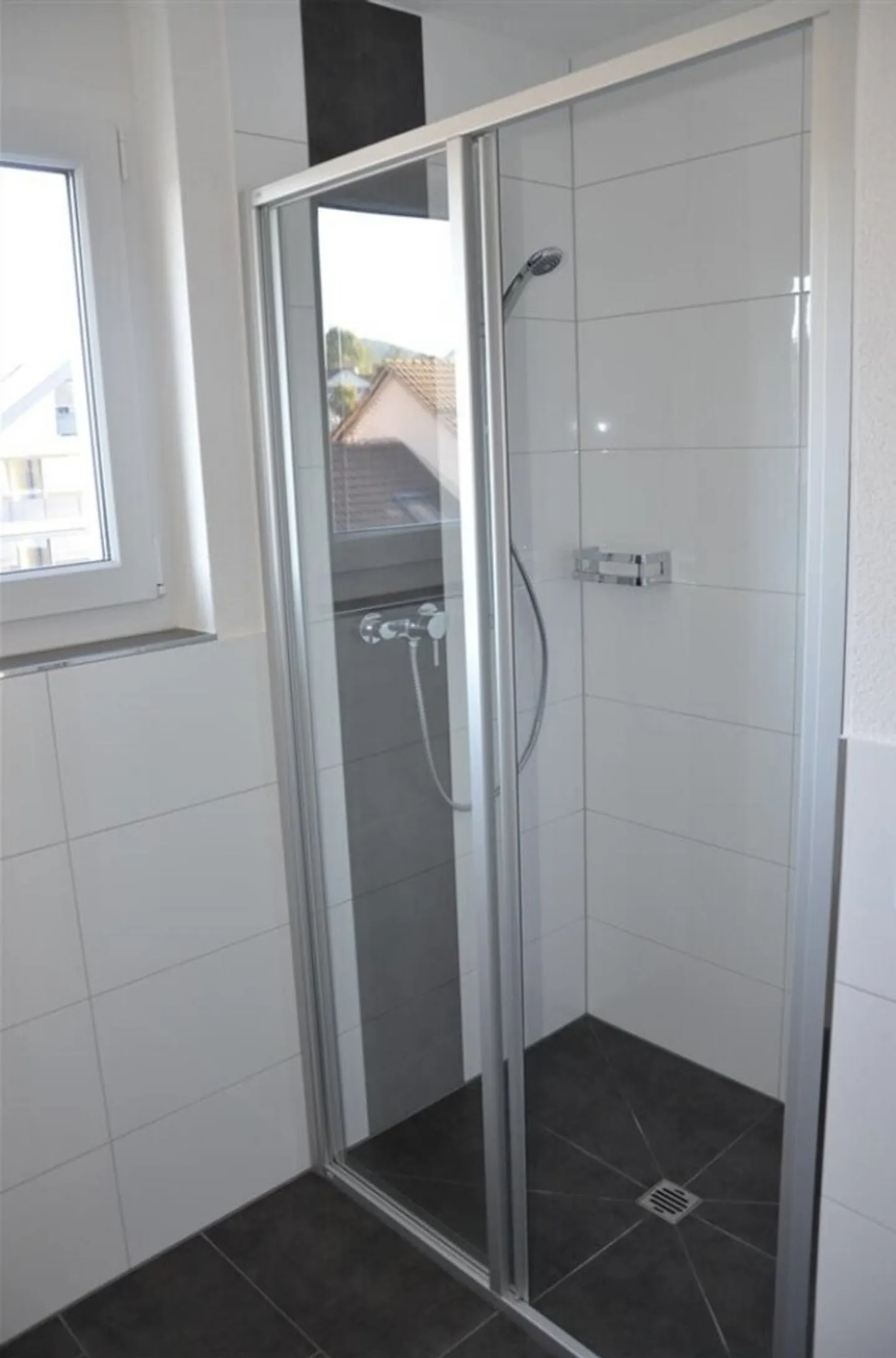 Living in a well-kept environment - Photo 5 of 8