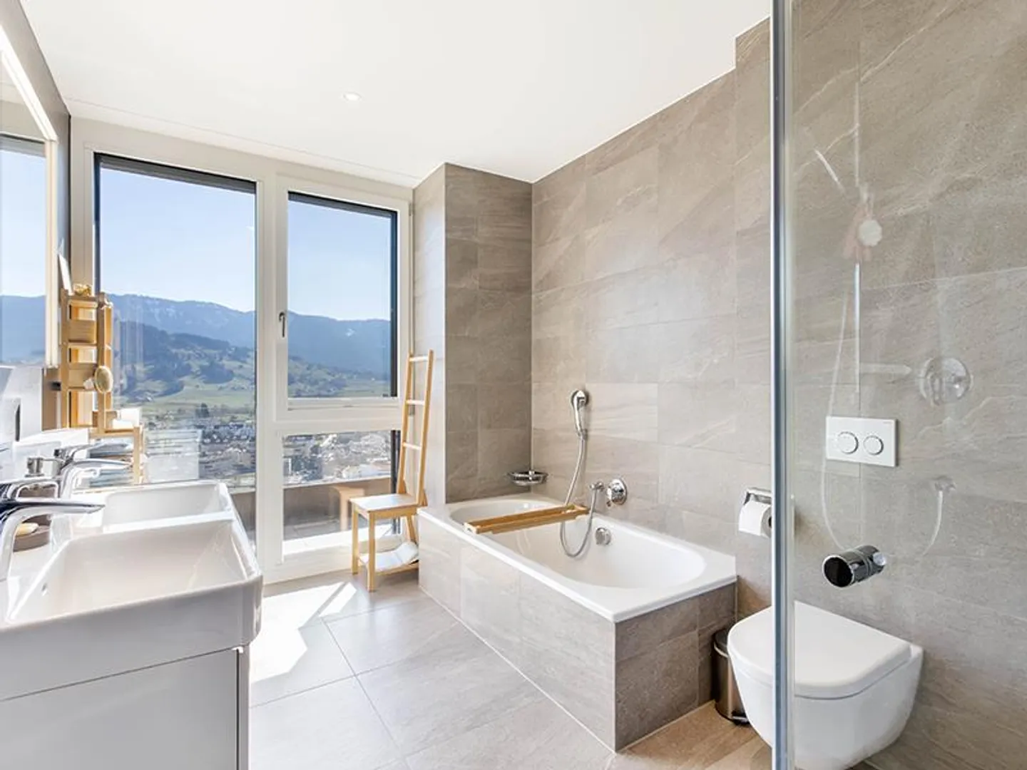 Exklusive Villa mit atemberaubendem Blick - Foto 9 von 11