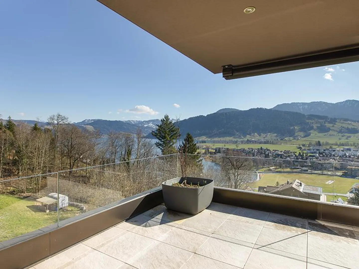Exklusive Villa mit atemberaubendem Blick - Foto 10 von 11