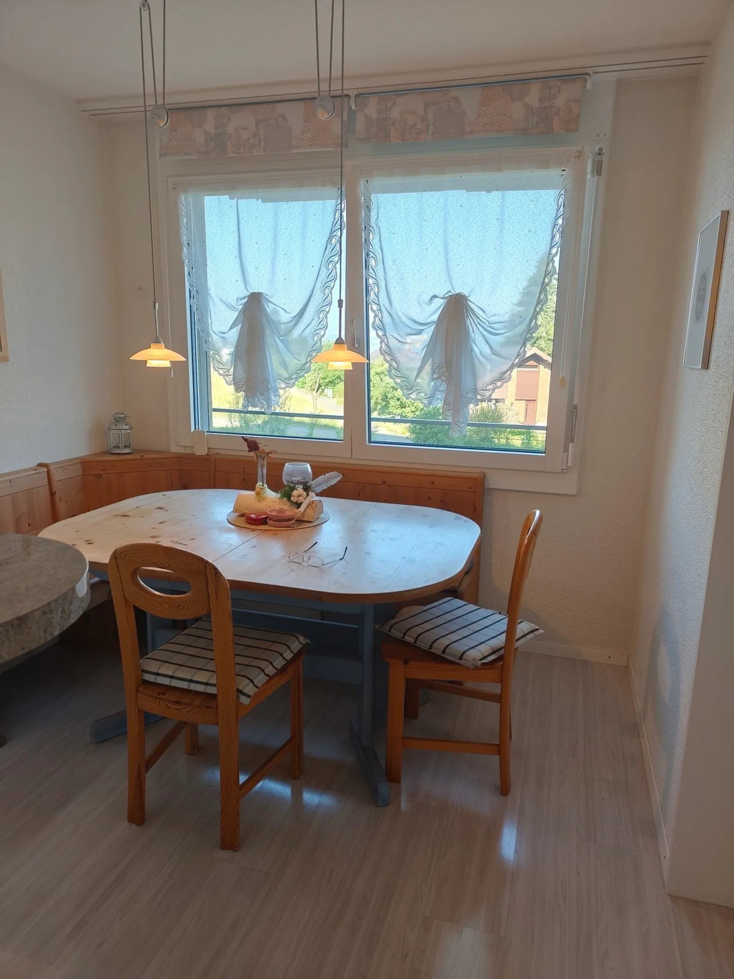 4½ ZI-WOHNUNG IN GEROLFINGEN (BE), MÖBLIERT, TEMPORÄR - Foto 3 von 10