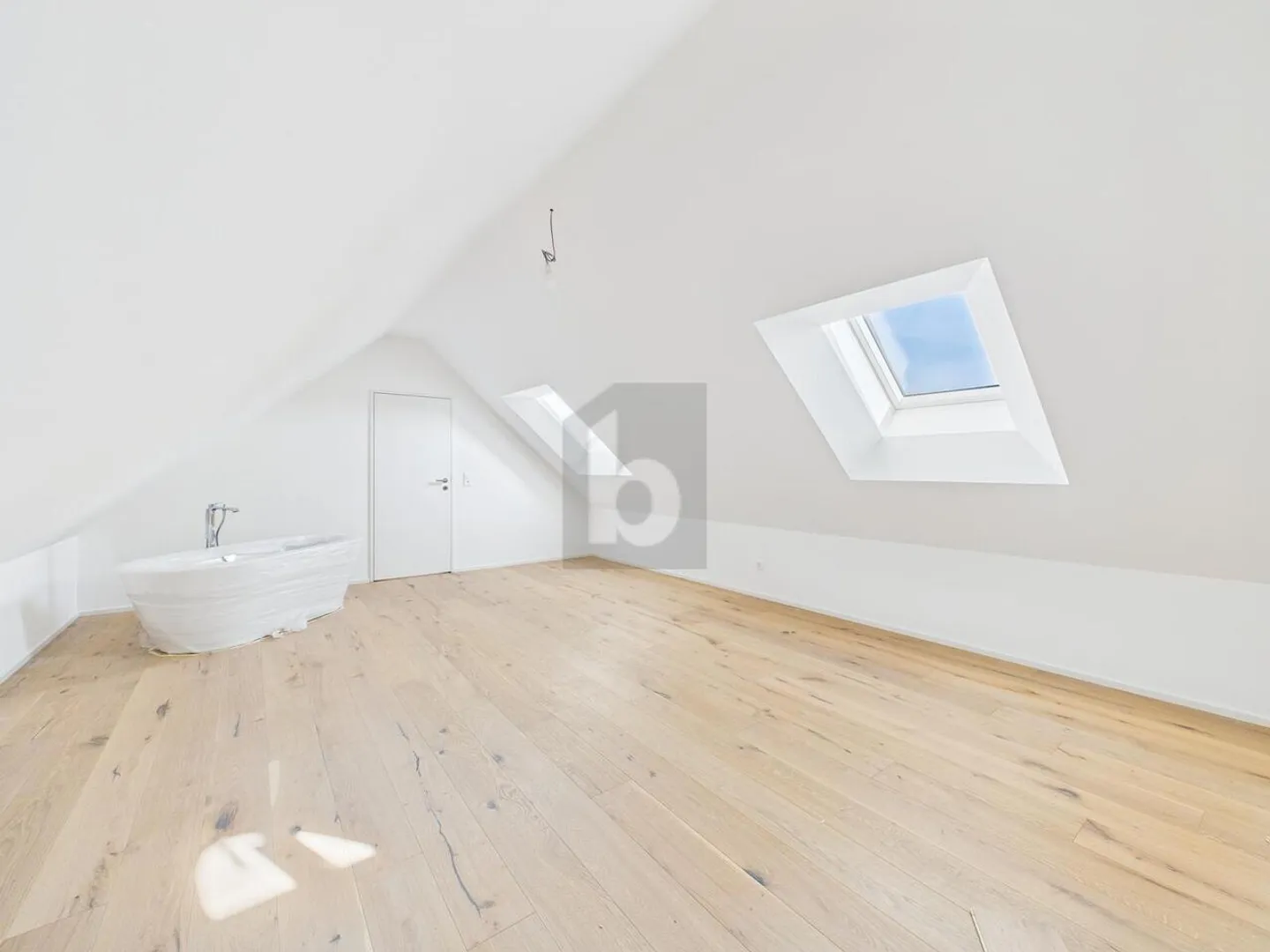 FIRST USE WITH DREAMLIKE LONG DISTANCE VIEW! - Photo 4 of 6