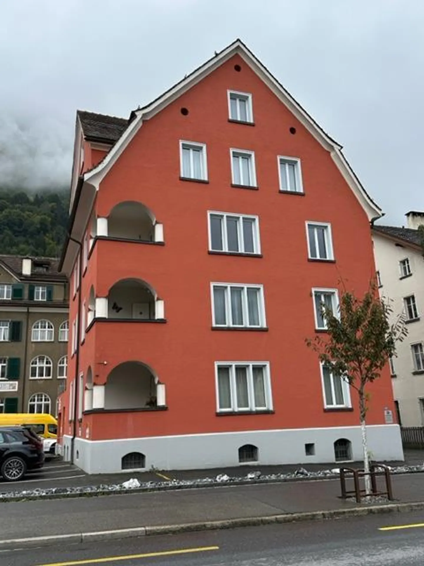 Appartamento di 4 stanze al piano rialzato - Foto 1 di 10