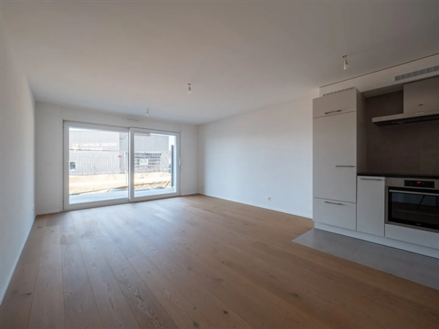 Appartement 2.5 pièces au rez-de-chaussée ! - Photo 5 sur 9