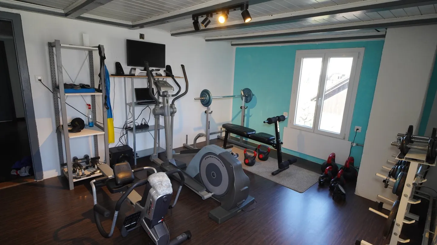 Historic Single-Family Home with 12 Rooms in Niederbipp - Photo 13 of 13