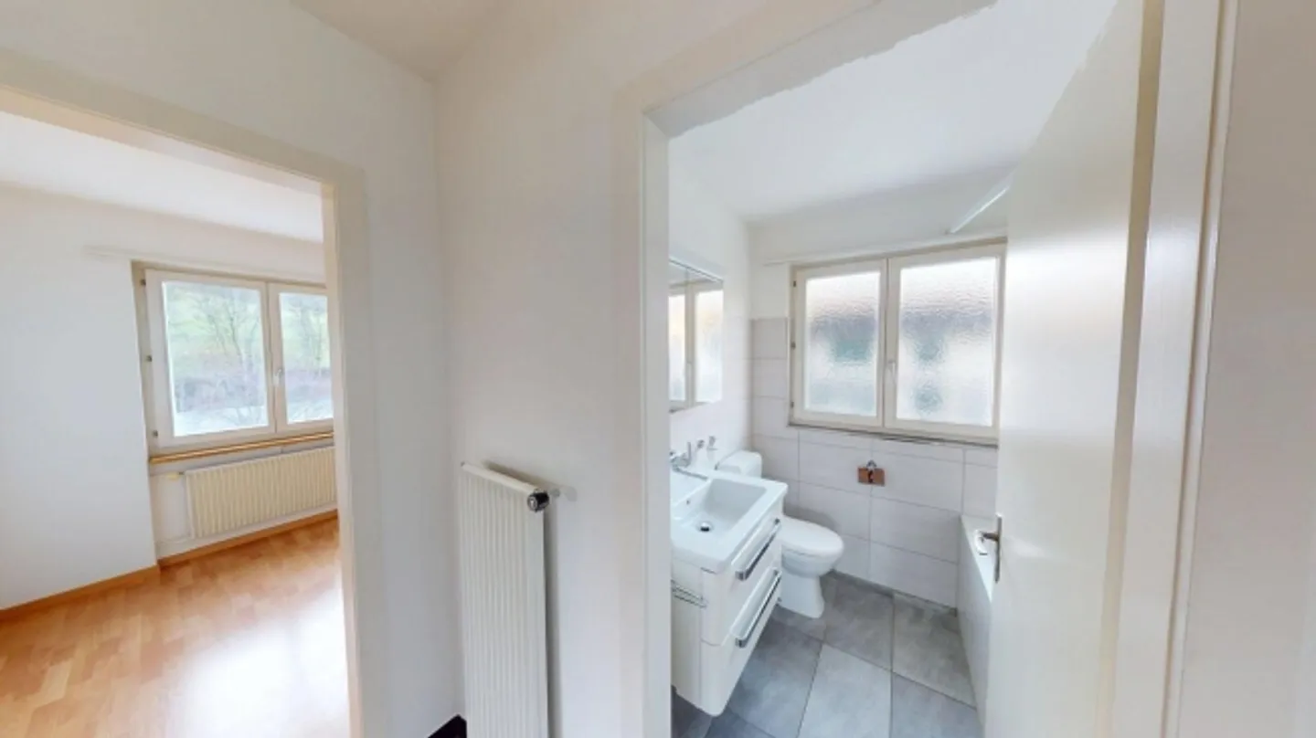 Your new home + 1 month rent-free! - Photo 10 of 13