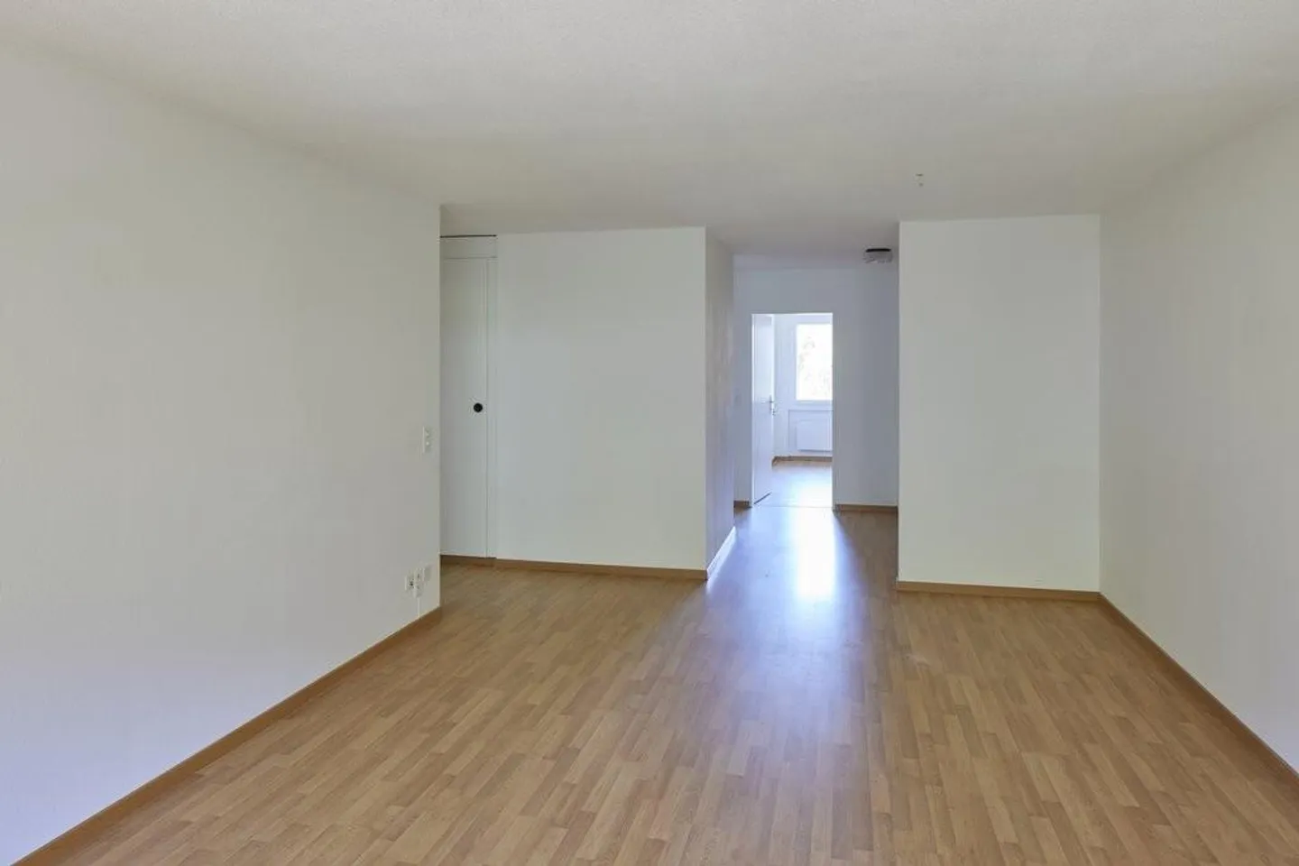 LOUER SANS CAUTION - appartement ensoleillé près de l'Aare - Photo 5 sur 7