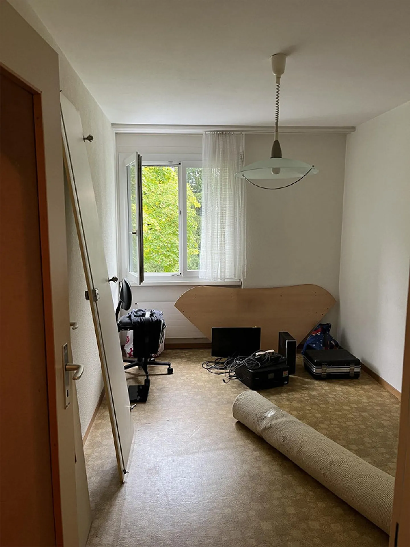 Geräumige 4.5-Zimmer-Wohnung mit Balkon und Garage in Neuenhof - Foto 7 von 12