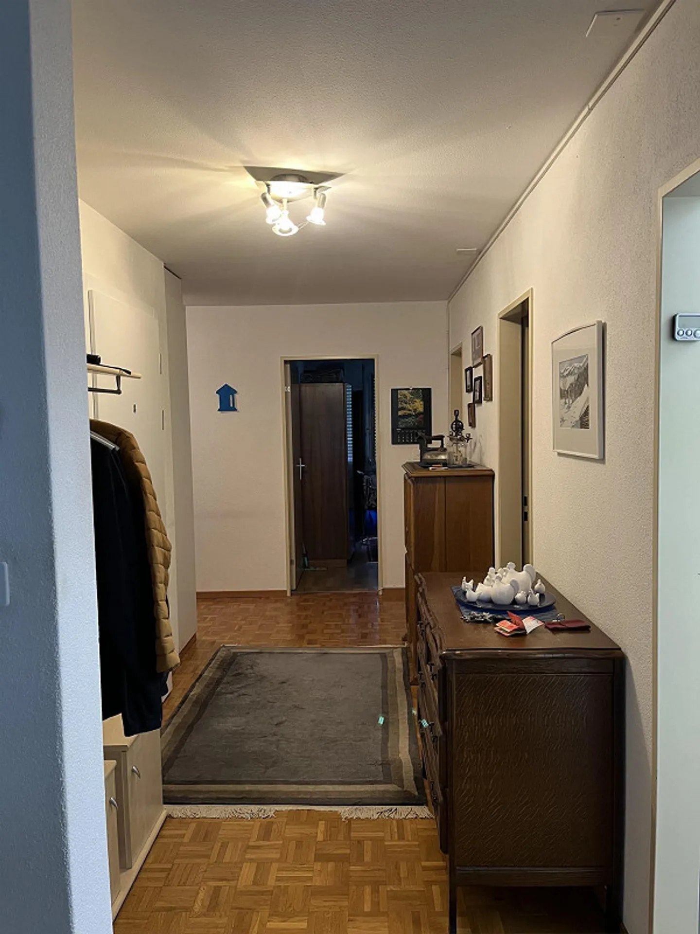 Geräumige 4.5-Zimmer-Wohnung mit Balkon und Garage in Neuenhof - Foto 8 von 12