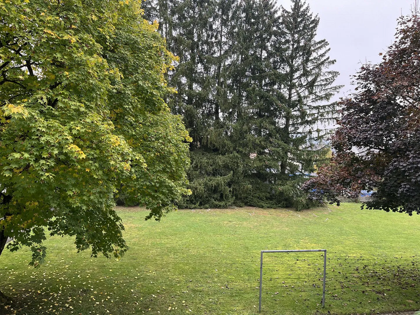 Geräumige 4.5-Zimmer-Wohnung mit Balkon und Garage in Neuenhof - Foto 9 von 12