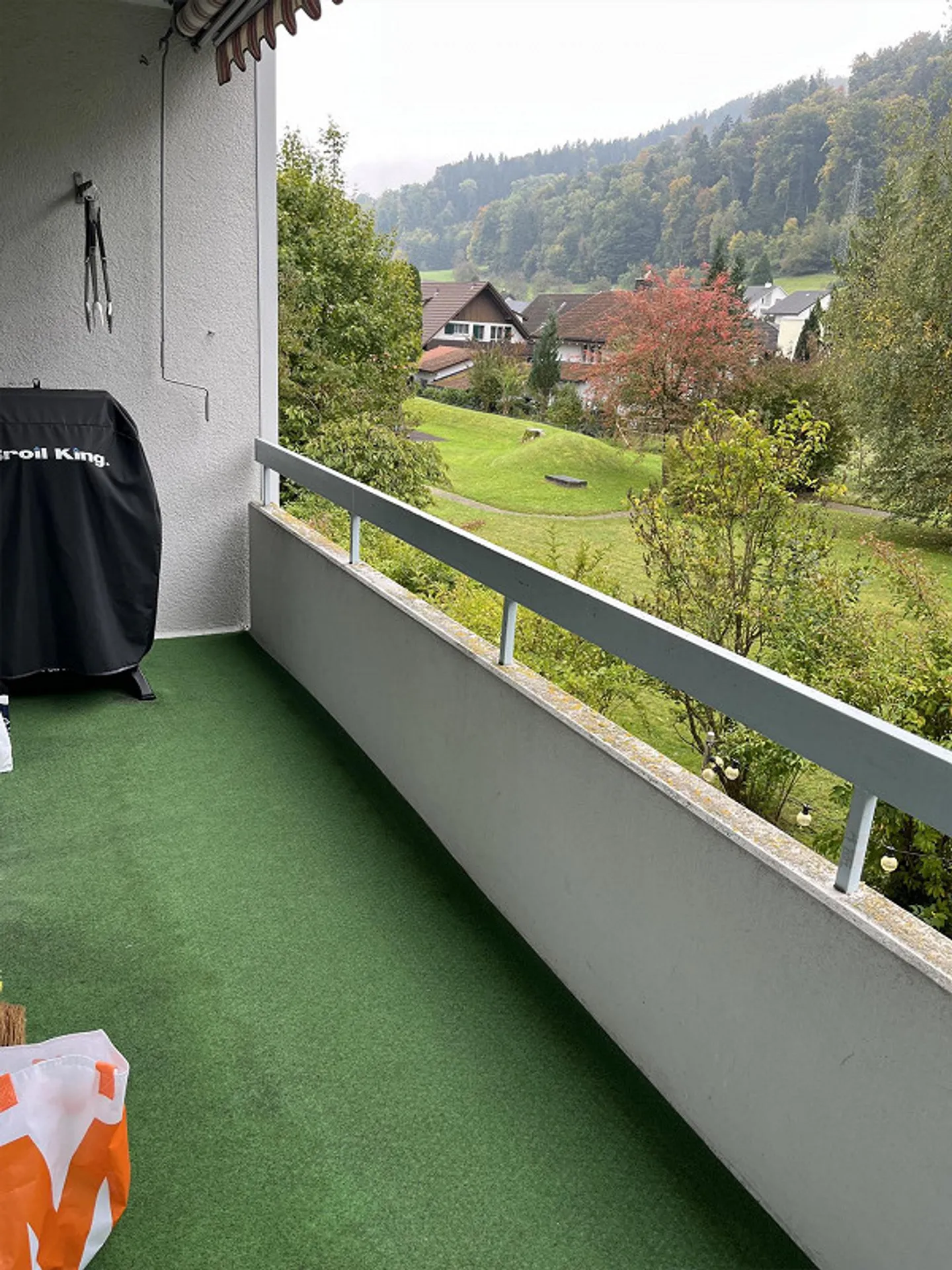 Geräumige 4.5-Zimmer-Wohnung mit Balkon und Garage in Neuenhof - Foto 11 von 12