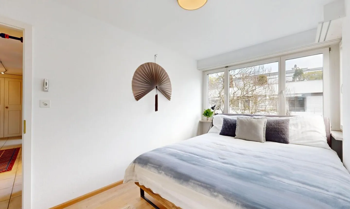 Central 4.5-room apartment with balcony and private washing tower - Photo 9 of 11