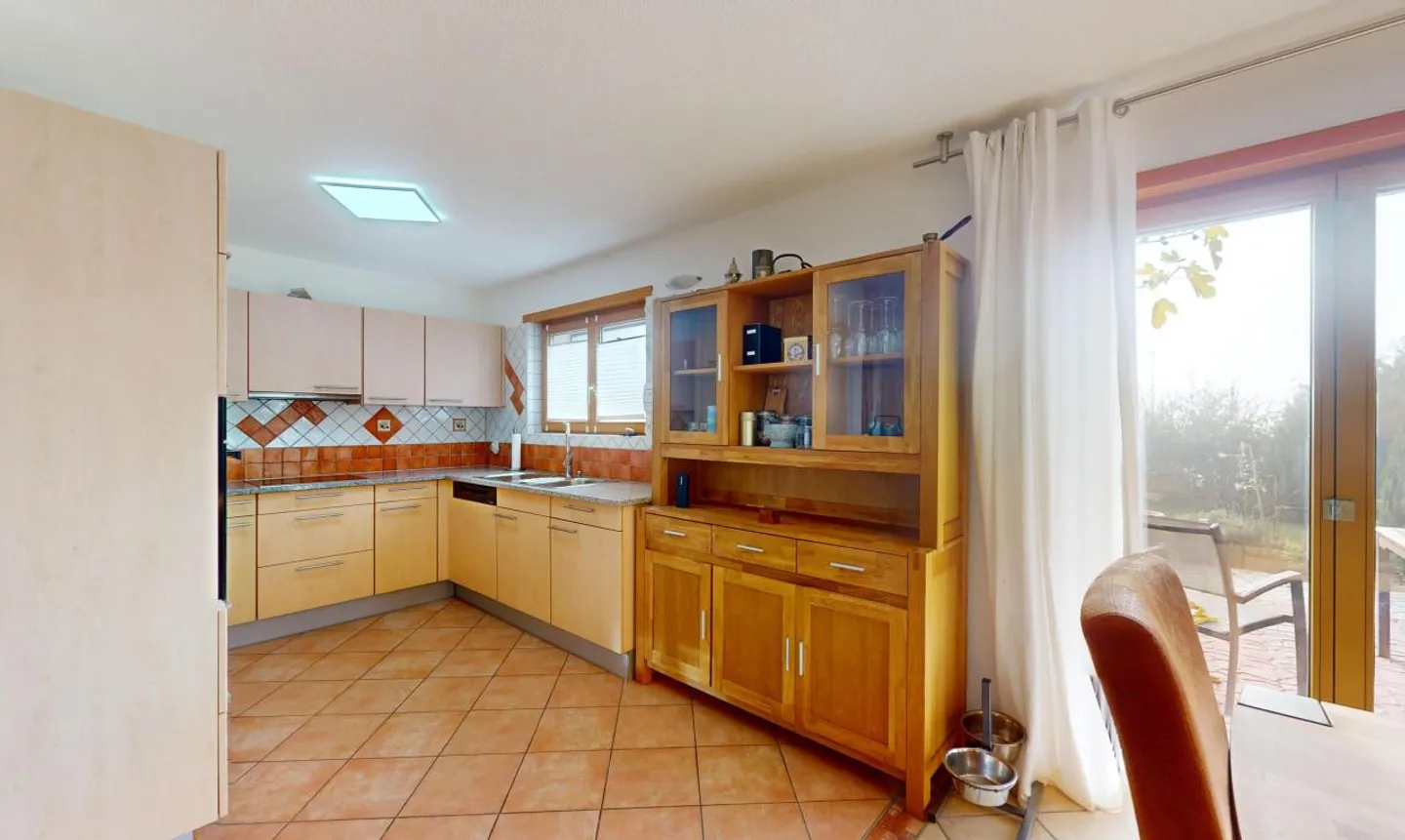 Magnifica casa di 5 locali, 3 camere, grande giardino e veranda! - Foto 10 di 13