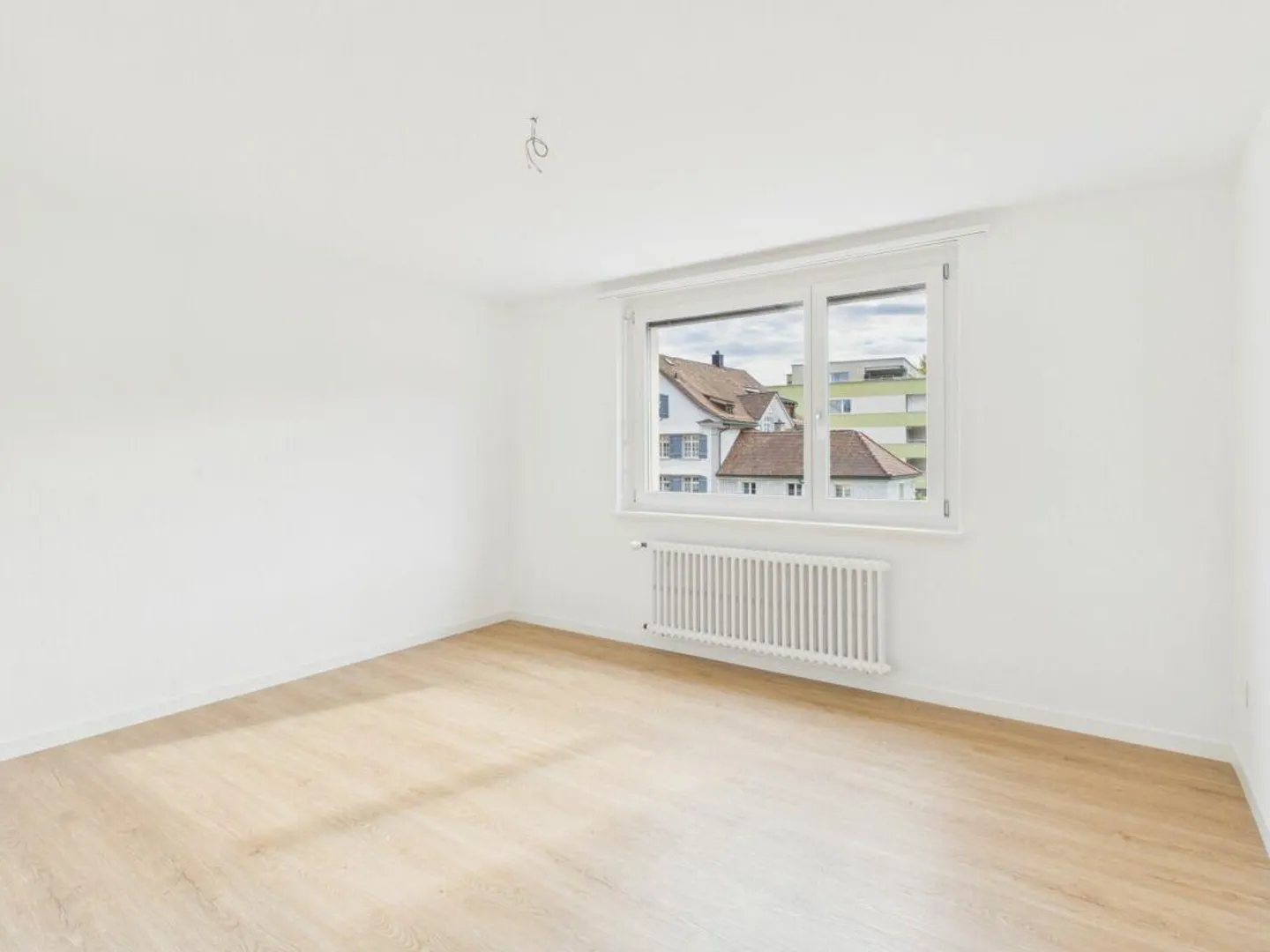 Attractive 3-room apartment in a central location - Photo 2 of 8