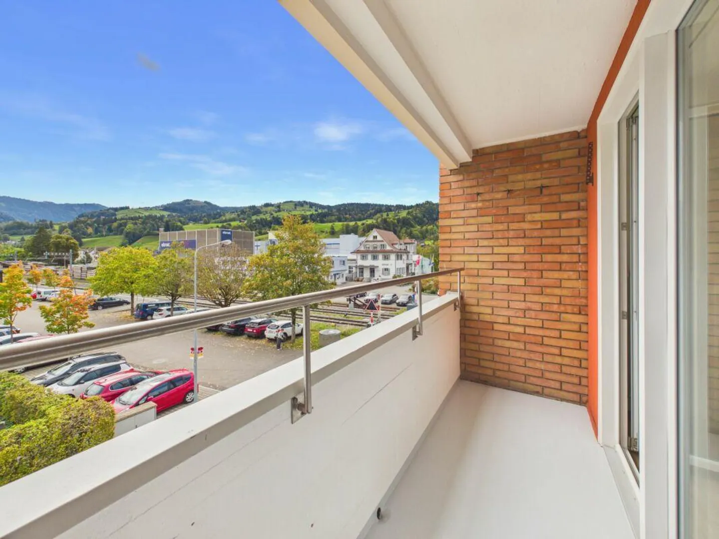 Attractive 3-room apartment in a central location - Photo 4 of 8