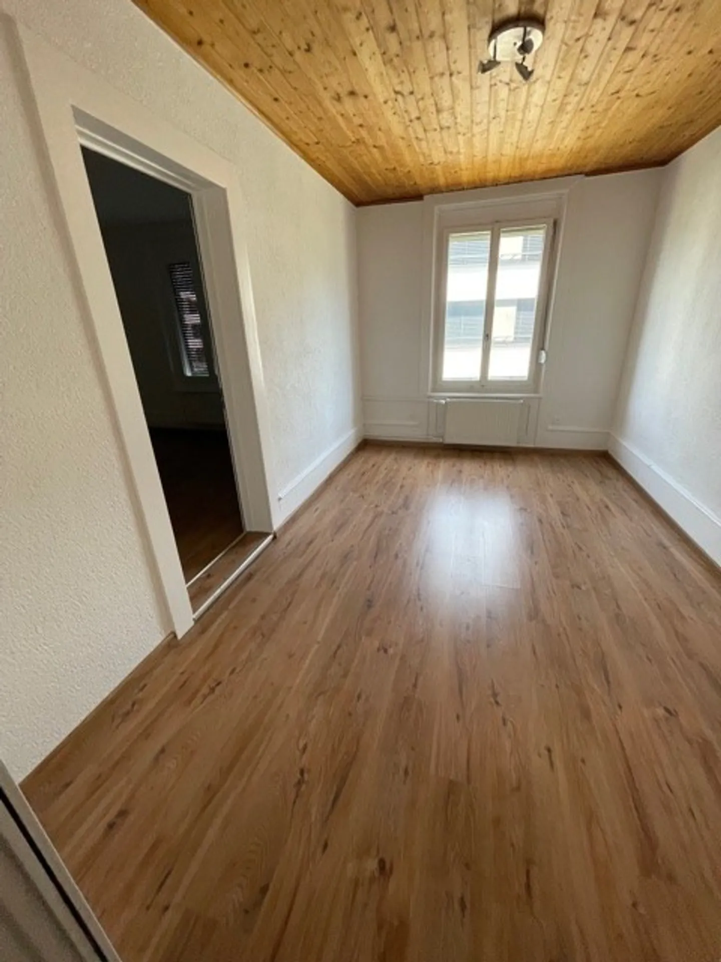 Top appartement moderne avec terrasse et vue fantastique !! - Photo 7 sur 12