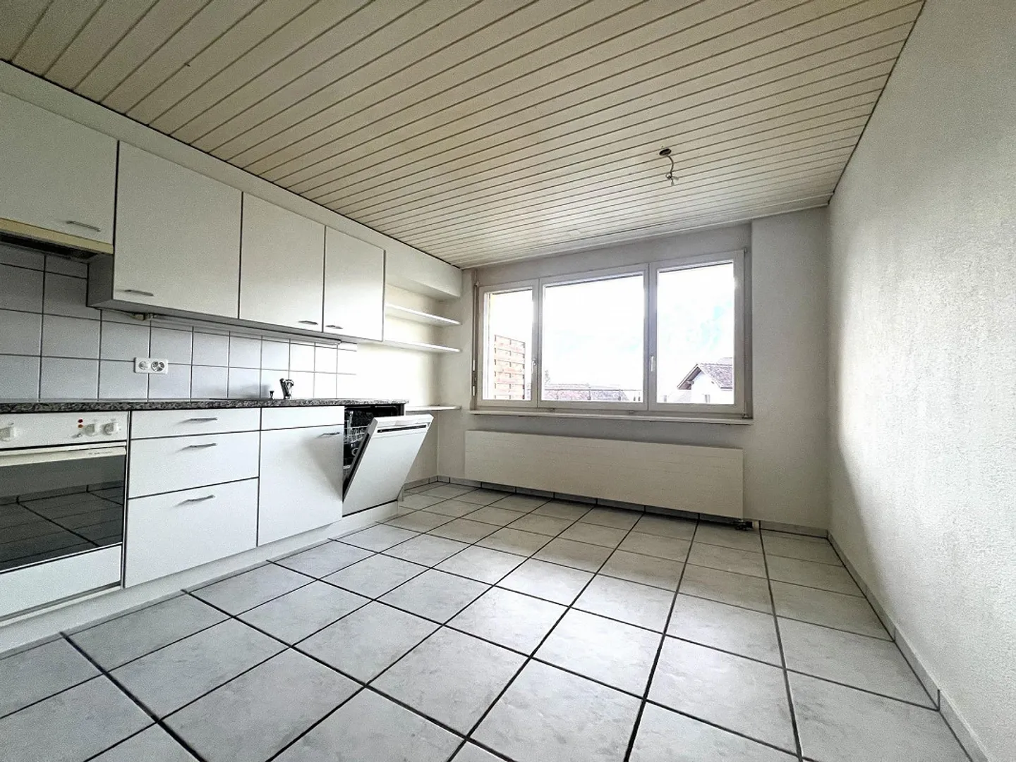 Helle Wohnung mit Garten - Foto 1 von 10